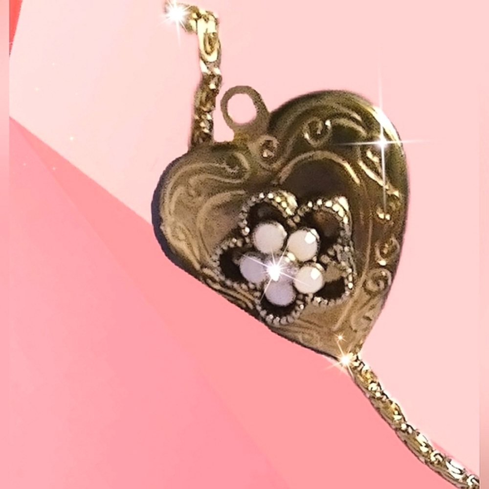 Upcycled Gold Heart Locket Pendant - Picture 3 of 14